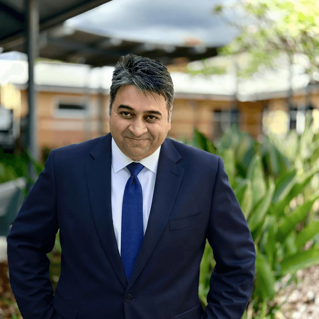 Portrait of Dr. Rajesh Harjai